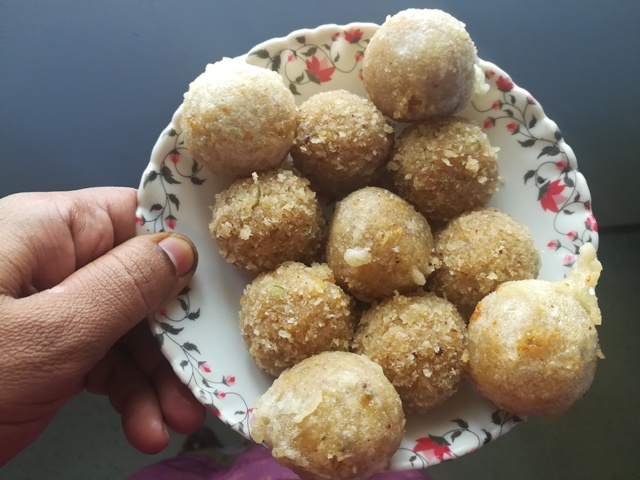 thengai obbattu recipe, how to make thengai obbattu recipe, coconut obbattu recipe